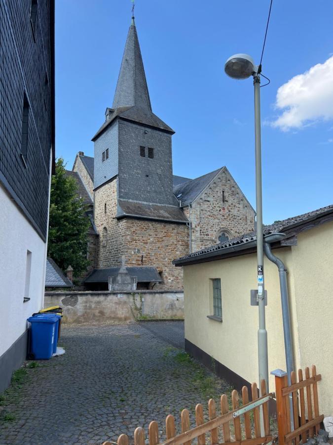 Peterslahr 300 Jahre Altes Renoviertes Fachwerkhaus 빌라 외부 사진